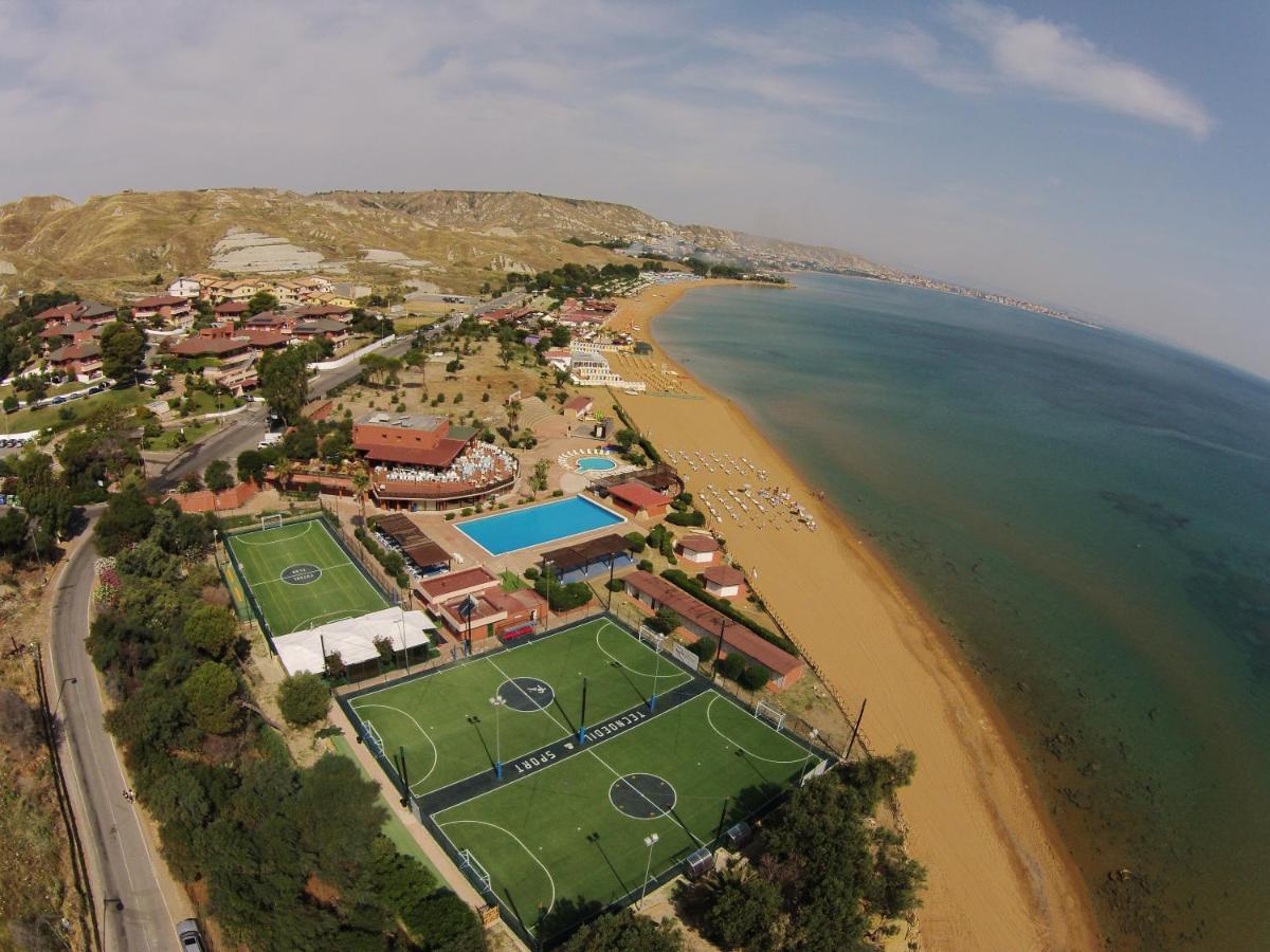 Hotel Villaggio Casarossa Crotone Buitenkant foto